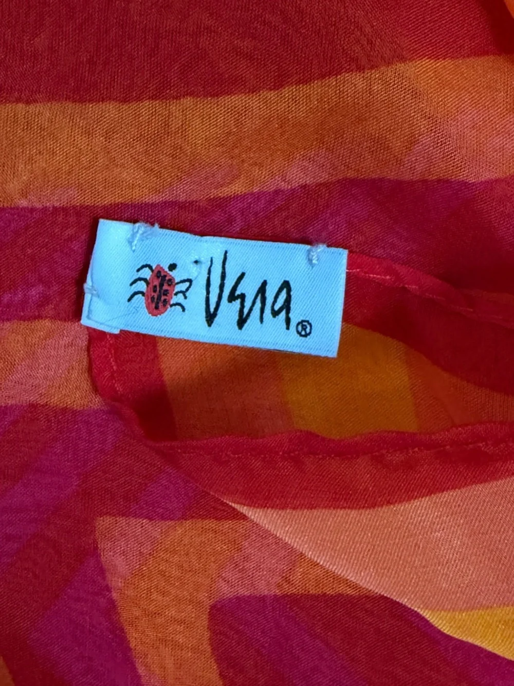 Vera Neumann 100% silk scarf
